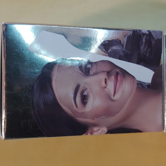 Lot of 4 Charcoal Gel Face Masks - Picture 5 of 6